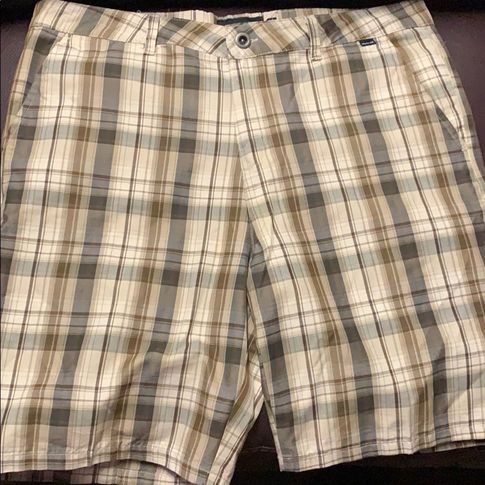 𝅺HURLEY New Size 34